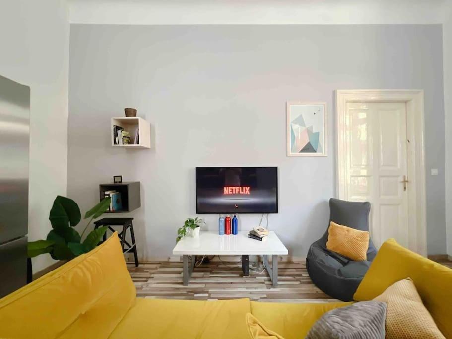 Apartment Just Chillin Apt-budapest Historic Landmarks