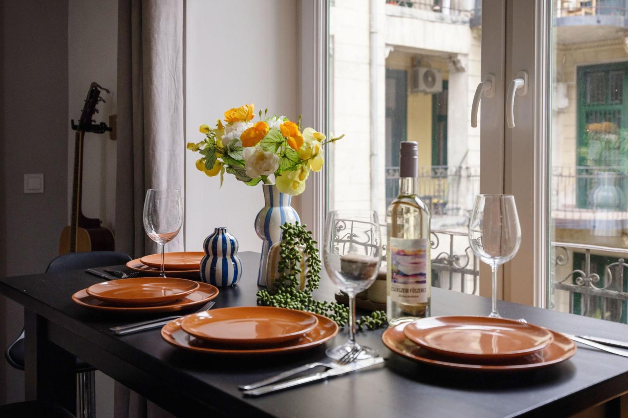 Just Chillin Apt-budapest Historic Landmarks Apartment Budapest